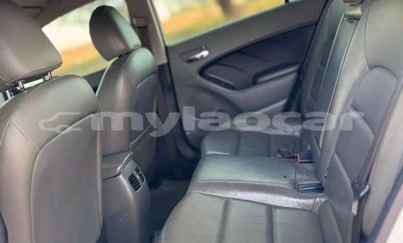 Buy Used Ford Edge White Car in Vientiane in Vientiane Province Buy Used Ford Edge White Car in Vientiane in Vientiane Province