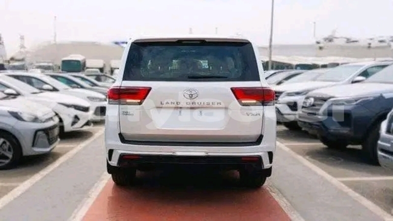 Big with watermark toyota land cruiser vientiane province vientiane 7220