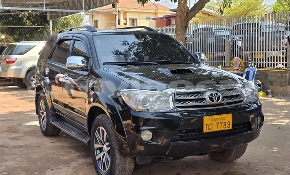 Buy Used Toyota Fortuner Black Car in Vientiane in Vientiane Province Buy Used Toyota Fortuner Black Car in Vientiane in Vientiane Province