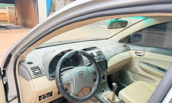 Buy Used Toyota bB White Car in Vientiane in Vientiane Province Buy Used Toyota bB White Car in Vientiane in Vientiane Province