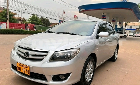 Buy Used Toyota bB White Car in Vientiane in Vientiane Province Buy Used Toyota bB White Car in Vientiane in Vientiane Province