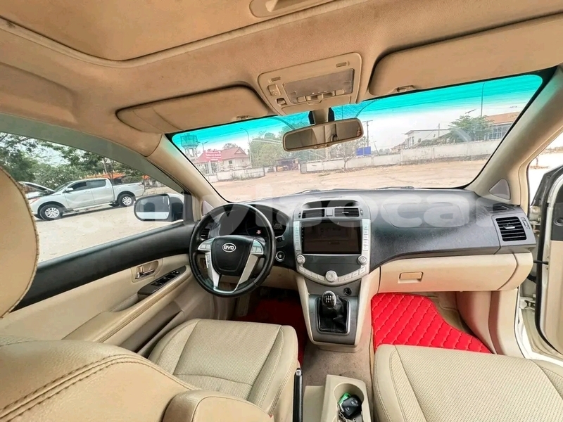 Big with watermark byd s6 vientiane province vientiane 7235