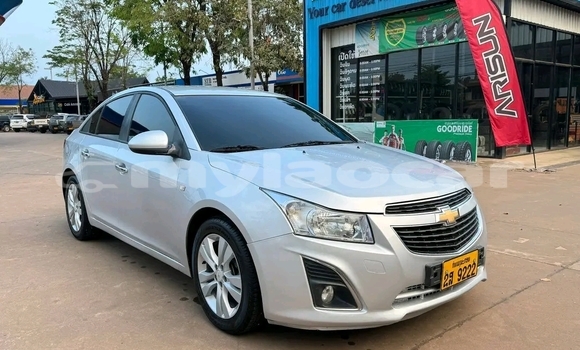 Buy Used Chevrolet Avenger White Car in Vientiane in Vientiane Province Buy Used Chevrolet Avenger White Car in Vientiane in Vientiane Province