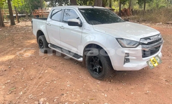 Acheter Occasion Voiture Isuzu Rodeo Blanc à Vientiane, Vientiane Province Acheter Occasion Voiture Isuzu Rodeo Blanc à Vientiane, Vientiane Province