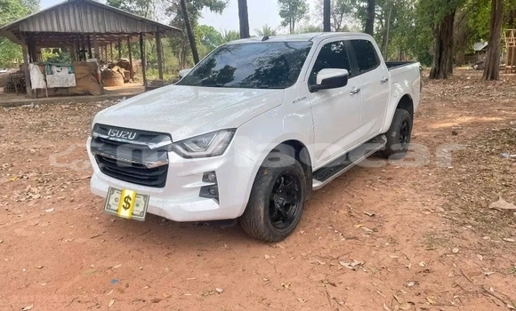 Acheter Occasion Voiture Isuzu Rodeo Blanc à Vientiane, Vientiane Province Acheter Occasion Voiture Isuzu Rodeo Blanc à Vientiane, Vientiane Province