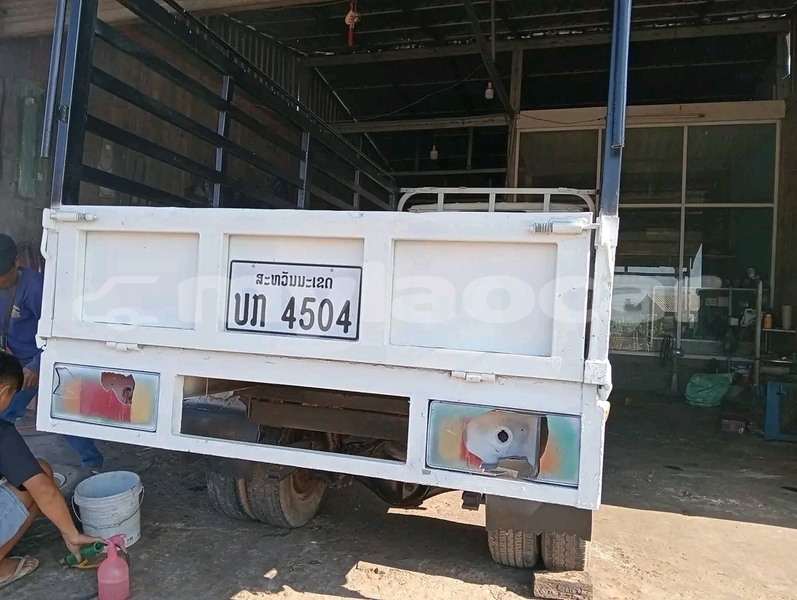 Big with watermark toyota chaser vientiane province vientiane 7239