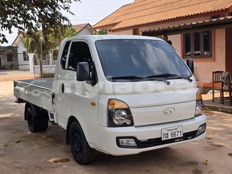 Big with watermark hyundai h200 vientiane province vientiane 7241