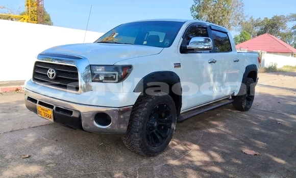 Buy Used Toyota Tundra White Car in Vientiane in Vientiane Province Buy Used Toyota Tundra White Car in Vientiane in Vientiane Province