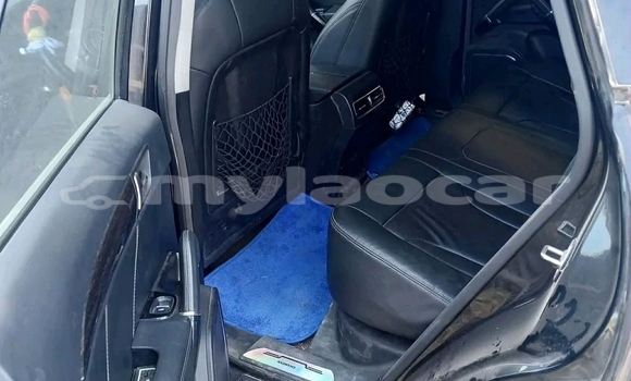 Buy Used Honda CR–V Black Car in Vientiane in Vientiane Province Buy Used Honda CR–V Black Car in Vientiane in Vientiane Province