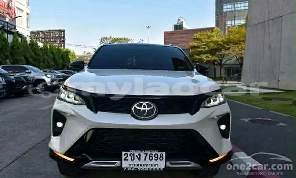 Buy Used Toyota Aygo White Car in Vientiane in Vientiane Province Buy Used Toyota Aygo White Car in Vientiane in Vientiane Province
