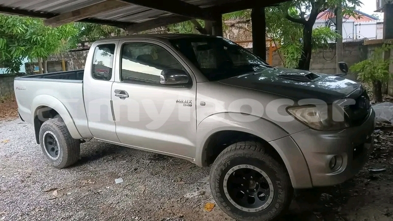 Big with watermark toyota hilux vientiane province vientiane 7253