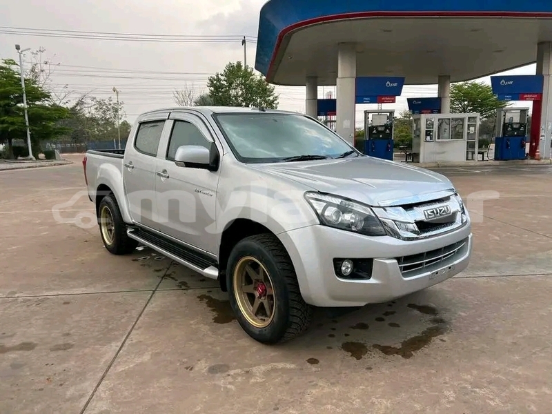 Big with watermark toyota hilux vientiane province vientiane 7253