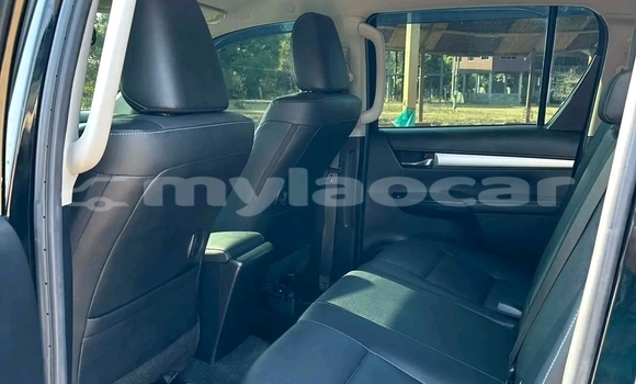 Buy Used Toyota Hilux Black Car in Vientiane in Vientiane Province Buy Used Toyota Hilux Black Car in Vientiane in Vientiane Province