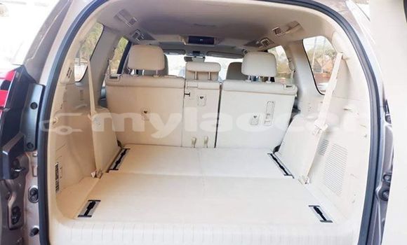 Buy Used Toyota Land Cruiser Prado Silver Car in Vientiane in Vientiane Province Buy Used Toyota Land Cruiser Prado Silver Car in Vientiane in Vientiane Province