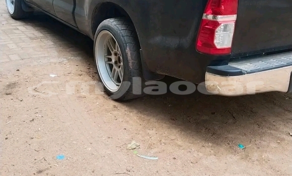 Buy Used Toyota Hilux Black Car in Vientiane in Vientiane Province Buy Used Toyota Hilux Black Car in Vientiane in Vientiane Province
