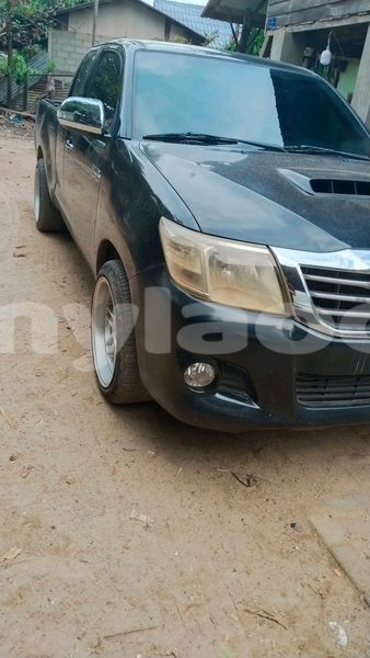 Big with watermark toyota hilux vientiane province vientiane 7264