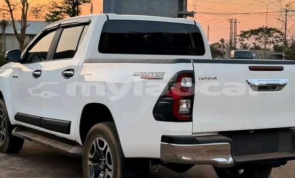 Buy Used Toyota REVO CAB Z-EDITION White Car in Vientiane in Vientiane Province Buy Used Toyota REVO CAB Z-EDITION White Car in Vientiane in Vientiane Province