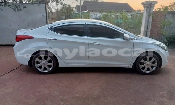 Buy Used Honda Inspire White Car in Vientiane in Vientiane Province Buy Used Honda Inspire White Car in Vientiane in Vientiane Province