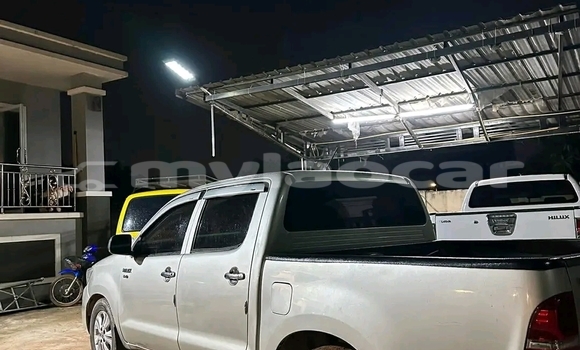 Buy Used Toyota FJ Cruiser Other Car in Vientiane in Vientiane Province Buy Used Toyota FJ Cruiser Other Car in Vientiane in Vientiane Province