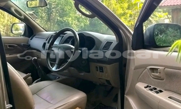 Buy Used Toyota Hilux Other Car in Vientiane in Vientiane Province Buy Used Toyota Hilux Other Car in Vientiane in Vientiane Province