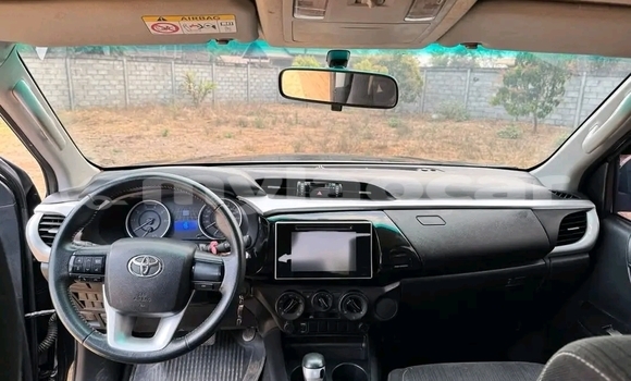 Buy Used Toyota Hilux Black Car in Vientiane in Vientiane Province Buy Used Toyota Hilux Black Car in Vientiane in Vientiane Province