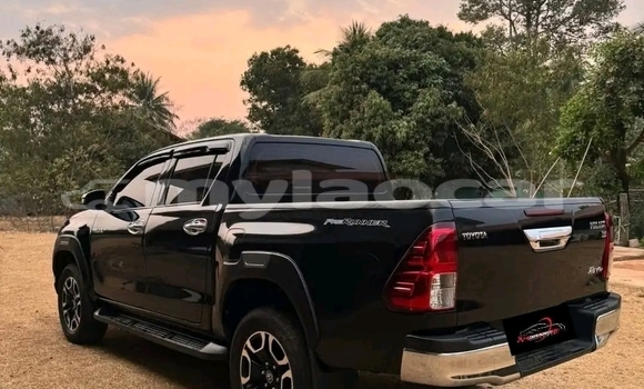 Buy Used Toyota Hilux Black Car in Vientiane in Vientiane Province Buy Used Toyota Hilux Black Car in Vientiane in Vientiane Province