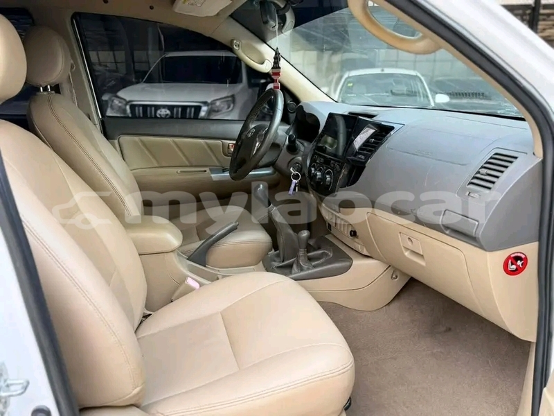 Big with watermark toyota hilux vientiane province vientiane 7280