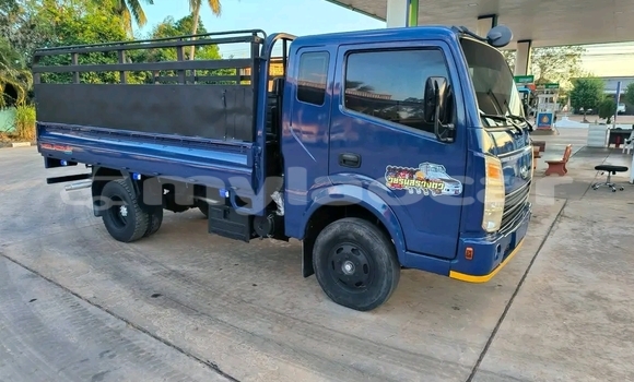 Buy Used Hyundai Dynasty Blue Car in Vientiane in Vientiane Province Buy Used Hyundai Dynasty Blue Car in Vientiane in Vientiane Province