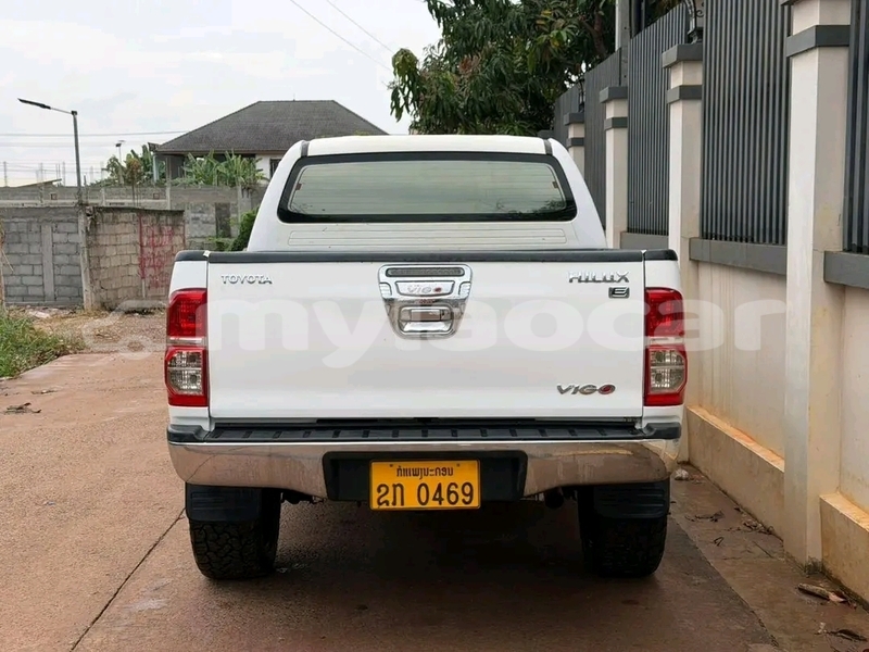 Big with watermark toyota vigo vientiane province vientiane 7287