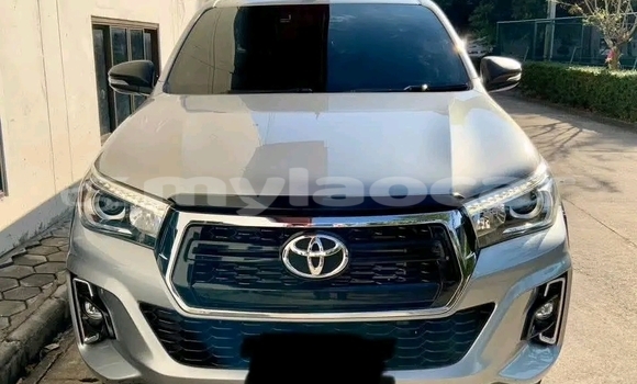 Buy Used Toyota REVO CAB Z-EDITION White Car in Vientiane in Vientiane Province