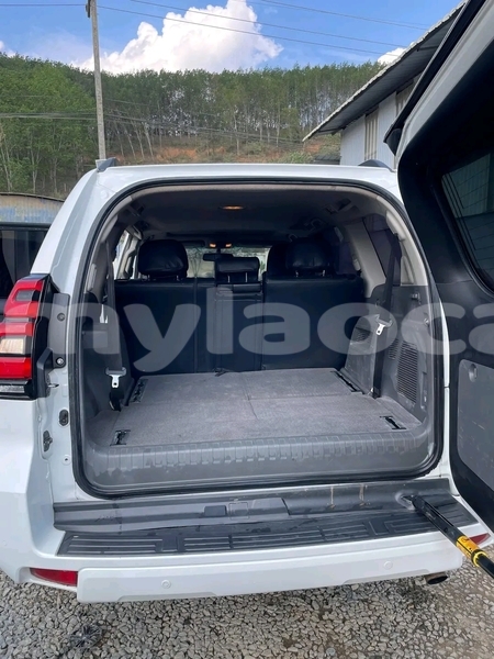 Big with watermark toyota highlander vientiane province vientiane 7290