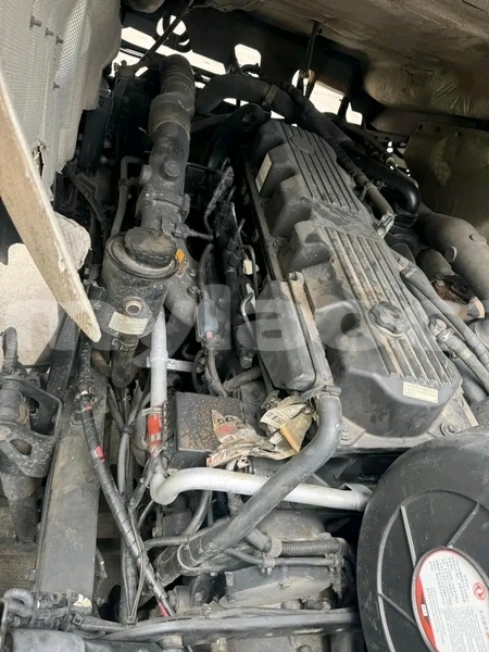 Big with watermark chevlolet spin vientiane province vientiane 7291