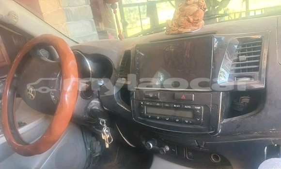 Buy Used Toyota Fortuner White Car in Vientiane in Vientiane Province Buy Used Toyota Fortuner White Car in Vientiane in Vientiane Province