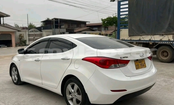 Buy Used Hyundai Elantra White Car in Vientiane in Vientiane Province Buy Used Hyundai Elantra White Car in Vientiane in Vientiane Province