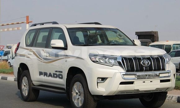 Buy Used Toyota Land Cruiser Prado White Car in Vientiane in Vientiane Province Buy Used Toyota Land Cruiser Prado White Car in Vientiane in Vientiane Province