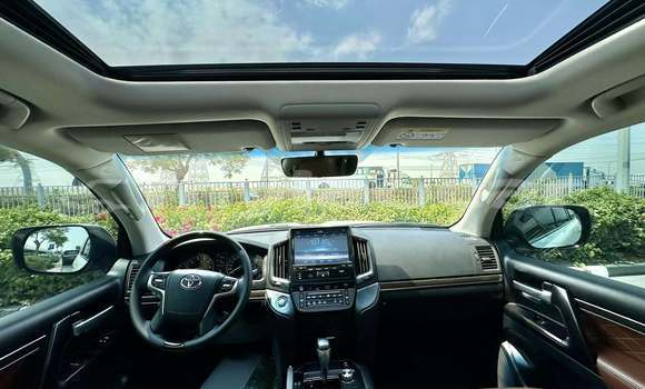 Buy Used Toyota Land Cruiser White Car in Thakhek in Khammouan Province Buy Used Toyota Land Cruiser White Car in Thakhek in Khammouan Province