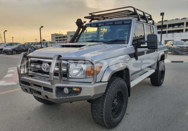 Big with watermark toyota land cruiser salavan province saravan 7309