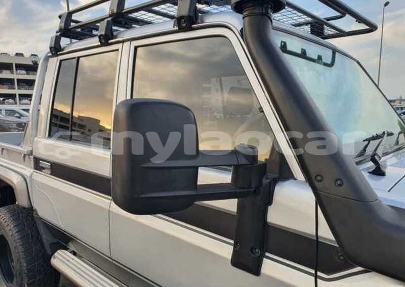 Big with watermark toyota land cruiser salavan province saravan 7309