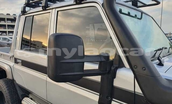 Buy Used Toyota Land Cruiser Silver Car in Saravan in Salavan Province Buy Used Toyota Land Cruiser Silver Car in Saravan in Salavan Province