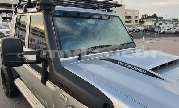 Buy Used Toyota Land Cruiser Silver Car in Saravan in Salavan Province Buy Used Toyota Land Cruiser Silver Car in Saravan in Salavan Province
