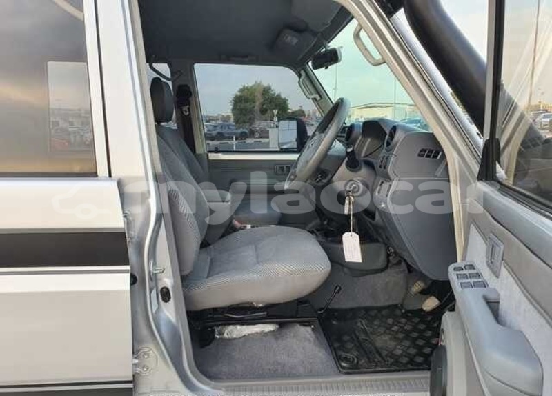 Big with watermark toyota land cruiser salavan province saravan 7309