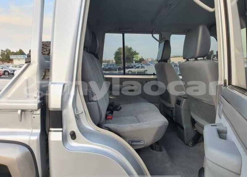 Big with watermark toyota land cruiser salavan province saravan 7309