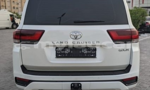 ຊື້ ໃຊ້ແລ້ວ Toyota Land Cruiser White ລົດ ໃນ Vientiane ໃນ Vientiane Province ຊື້ ໃຊ້ແລ້ວ Toyota Land Cruiser White ລົດ ໃນ Vientiane ໃນ Vientiane Province
