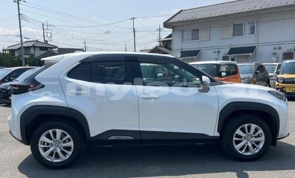 ຊື້ ໃຊ້ແລ້ວ Toyota Yaris White ລົດ ໃນ Vientiane ໃນ Vientiane Province ຊື້ ໃຊ້ແລ້ວ Toyota Yaris White ລົດ ໃນ Vientiane ໃນ Vientiane Province