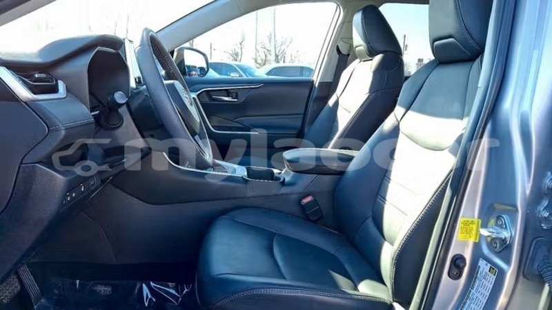 Big with watermark toyota rav4 vientiane province vientiane 7321