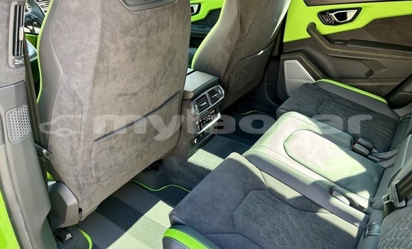 Buy Used Lamborghini Urus Green Car in Champasak in Champasak Province Buy Used Lamborghini Urus Green Car in Champasak in Champasak Province