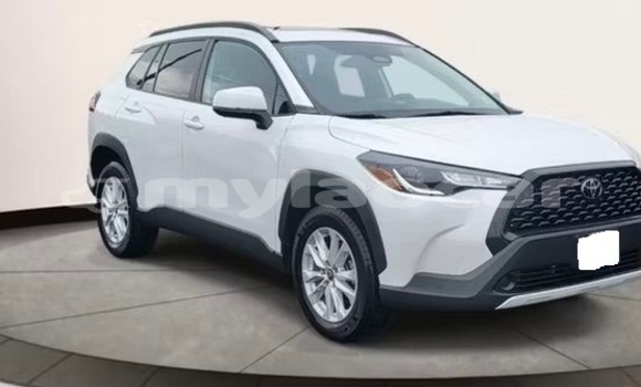 Buy Used Toyota Corolla Cross White Car in Vientiane in Vientiane Province Buy Used Toyota Corolla Cross White Car in Vientiane in Vientiane Province