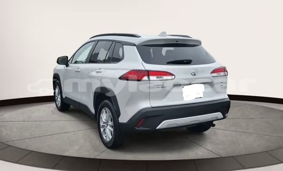 Buy Used Toyota Corolla Cross White Car in Vientiane in Vientiane Province Buy Used Toyota Corolla Cross White Car in Vientiane in Vientiane Province
