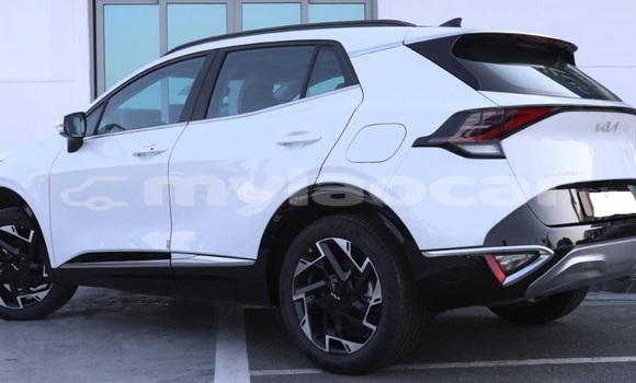 Buy Used Kia Sportage White Car in Vientiane in Vientiane Province Buy Used Kia Sportage White Car in Vientiane in Vientiane Province