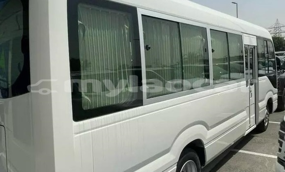 Buy Used Toyota Coaster White Car in Vientiane in Vientiane Province Buy Used Toyota Coaster White Car in Vientiane in Vientiane Province
